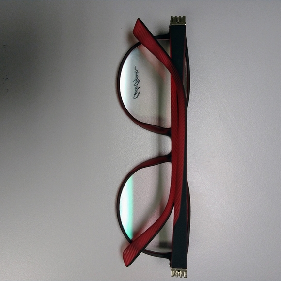 Black and Red light weight Glasses - Picture 3 of 11